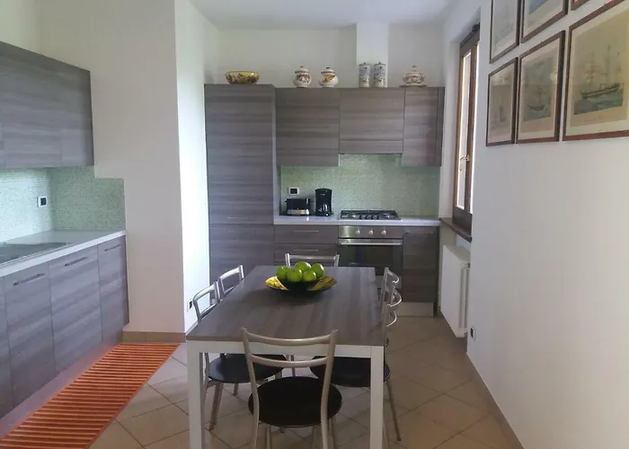 Lägenhet Casa Intignano - Con Terrazzo Vista Tremezzo